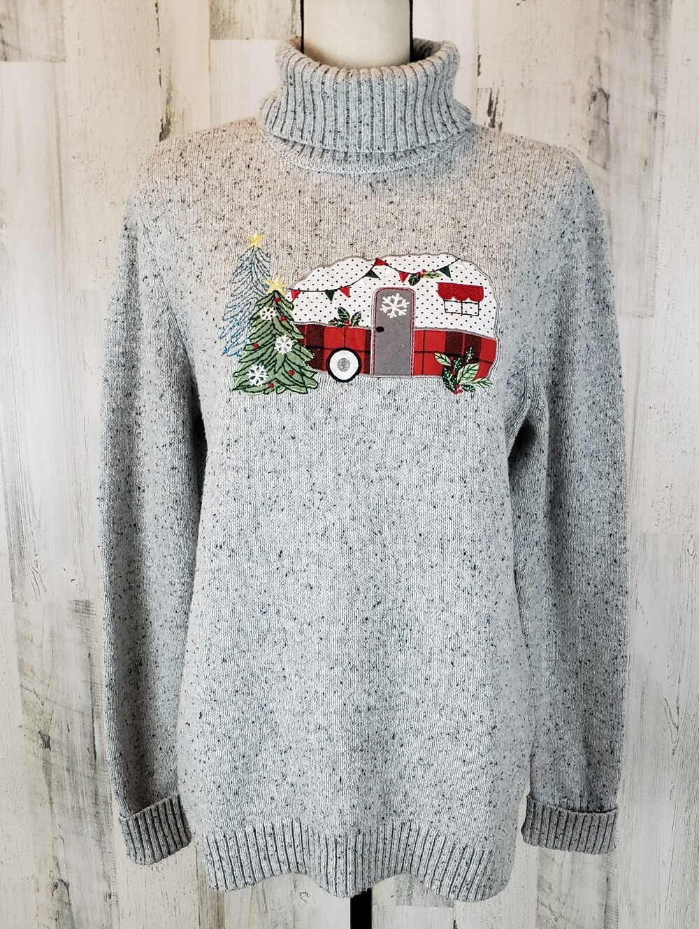 Christopher & Banks Gray Turtleneck Sweater with Festive Red Camper Size Large